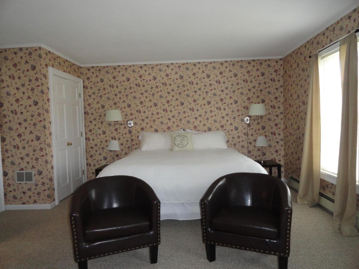 The Bond 1786 Inn (Adults Only) Warrensburg Phòng bức ảnh